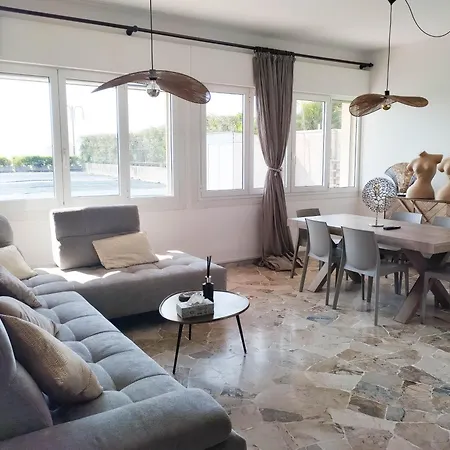 Mare Fronte Mare Apartman *