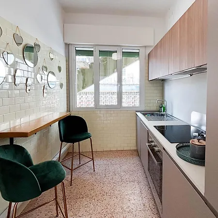 Mare Fronte Mare Apartman *